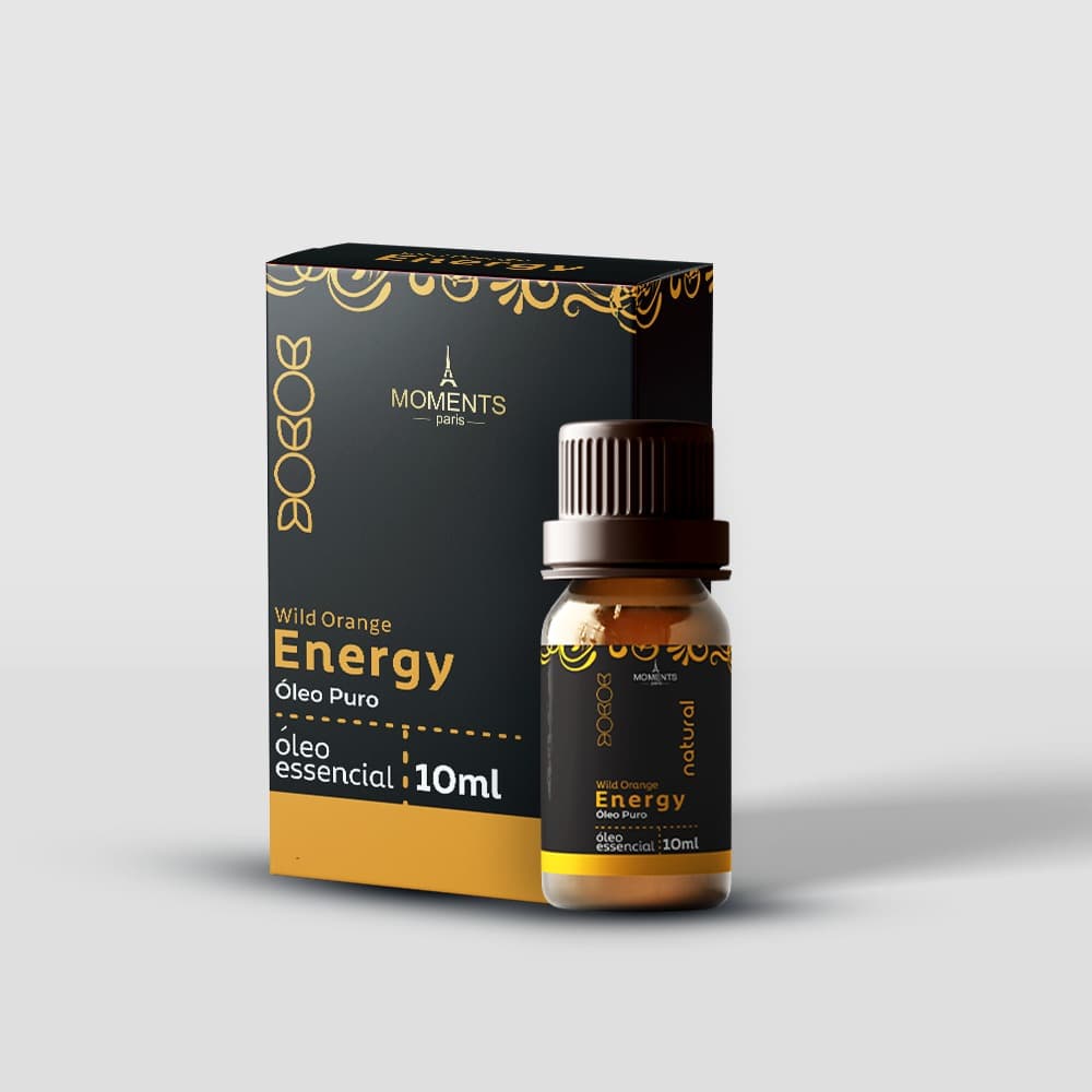 Frasco de Óleo Essencial Energy 15ml, fragrância aromática unissex com tampa preta sobre fundo branco